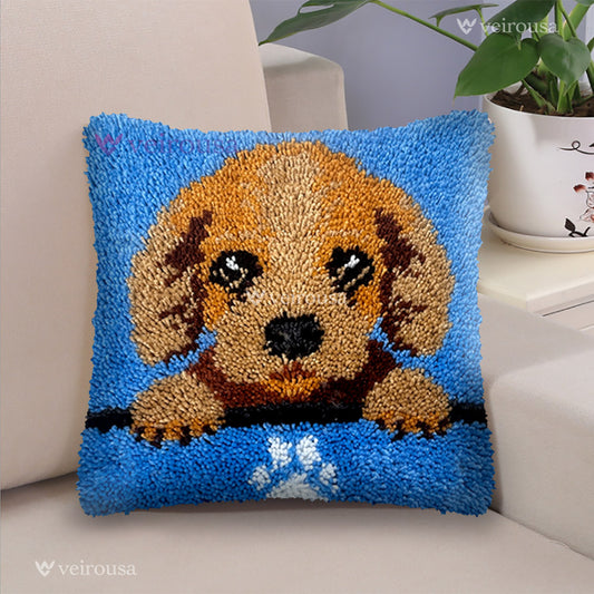 Golden Retriever Puppy - Latch Hook Pillow Kit