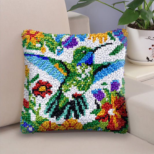 Show Flying Kingfisher - Latch Hook Pillow Kit