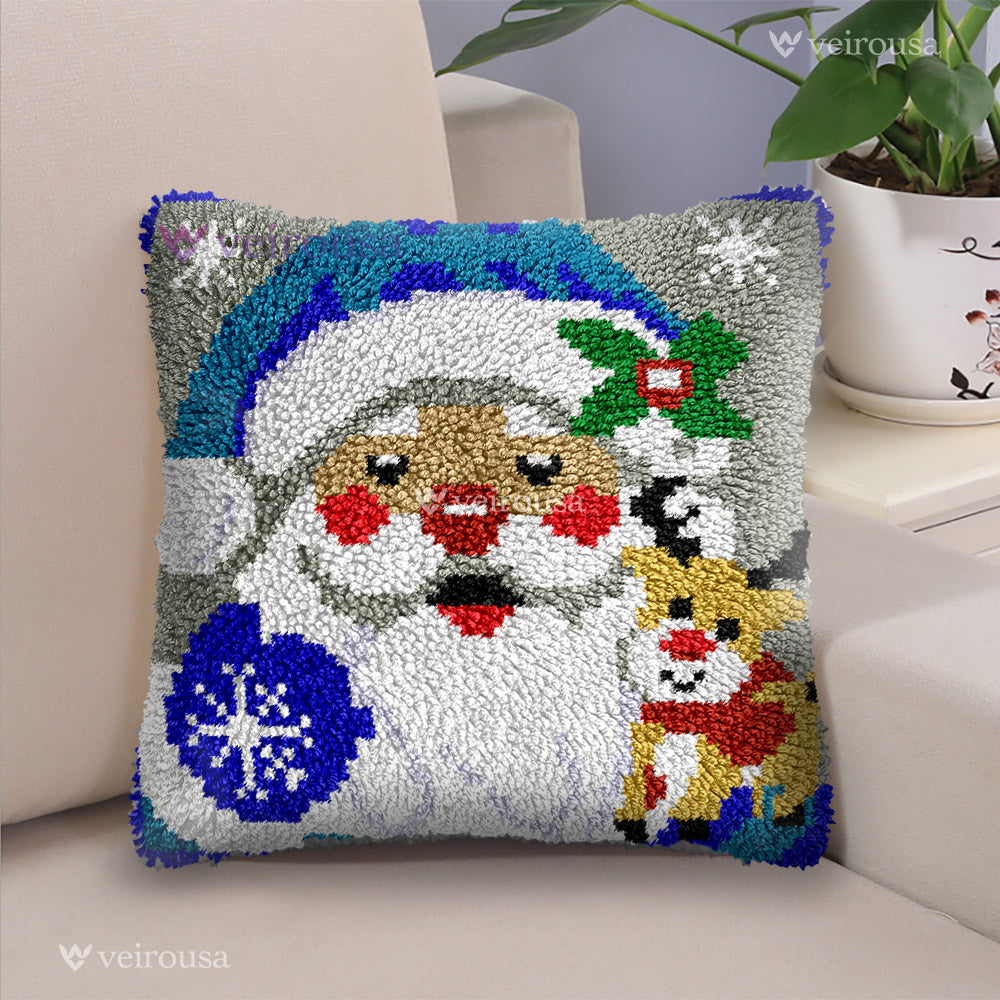 Santa and Reindeer - Latch Hook Pillow Kit
