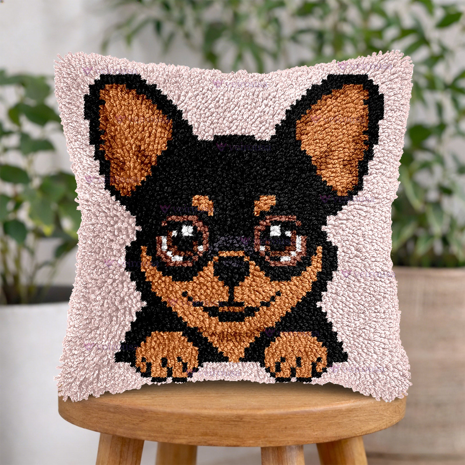 Veirousa Black Chihuahua Latch Hook Pillow Kits