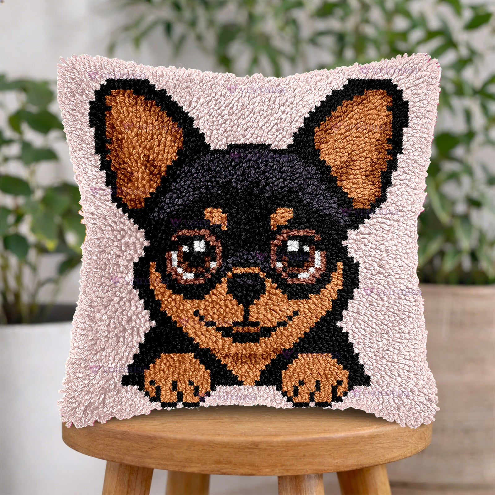 Veirousa Black Chihuahua Latch Hook Pillow Kits