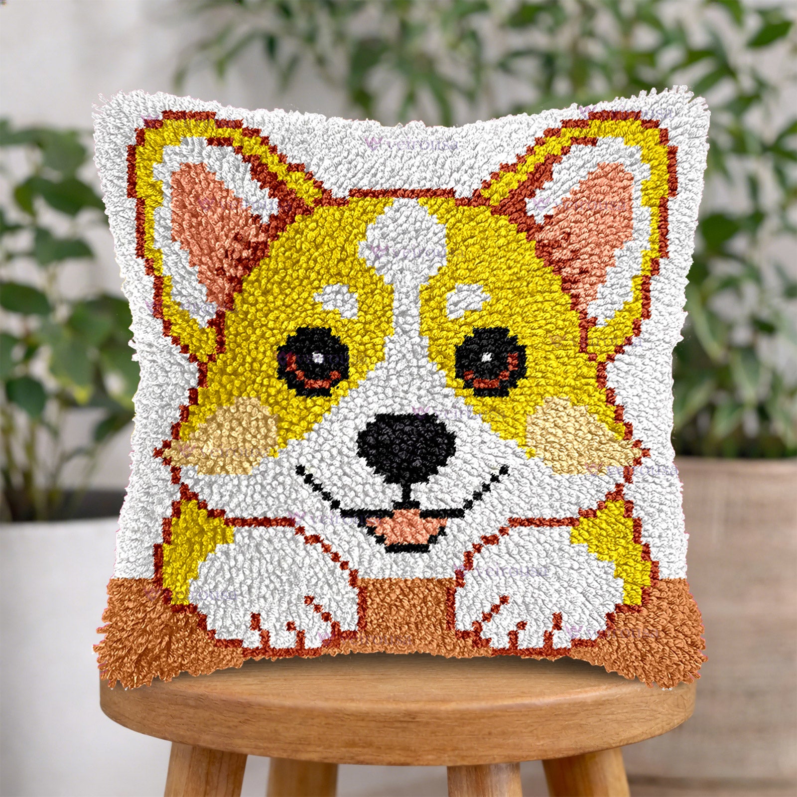 Veirousa Corgi Latch Hook Pillow Kit
