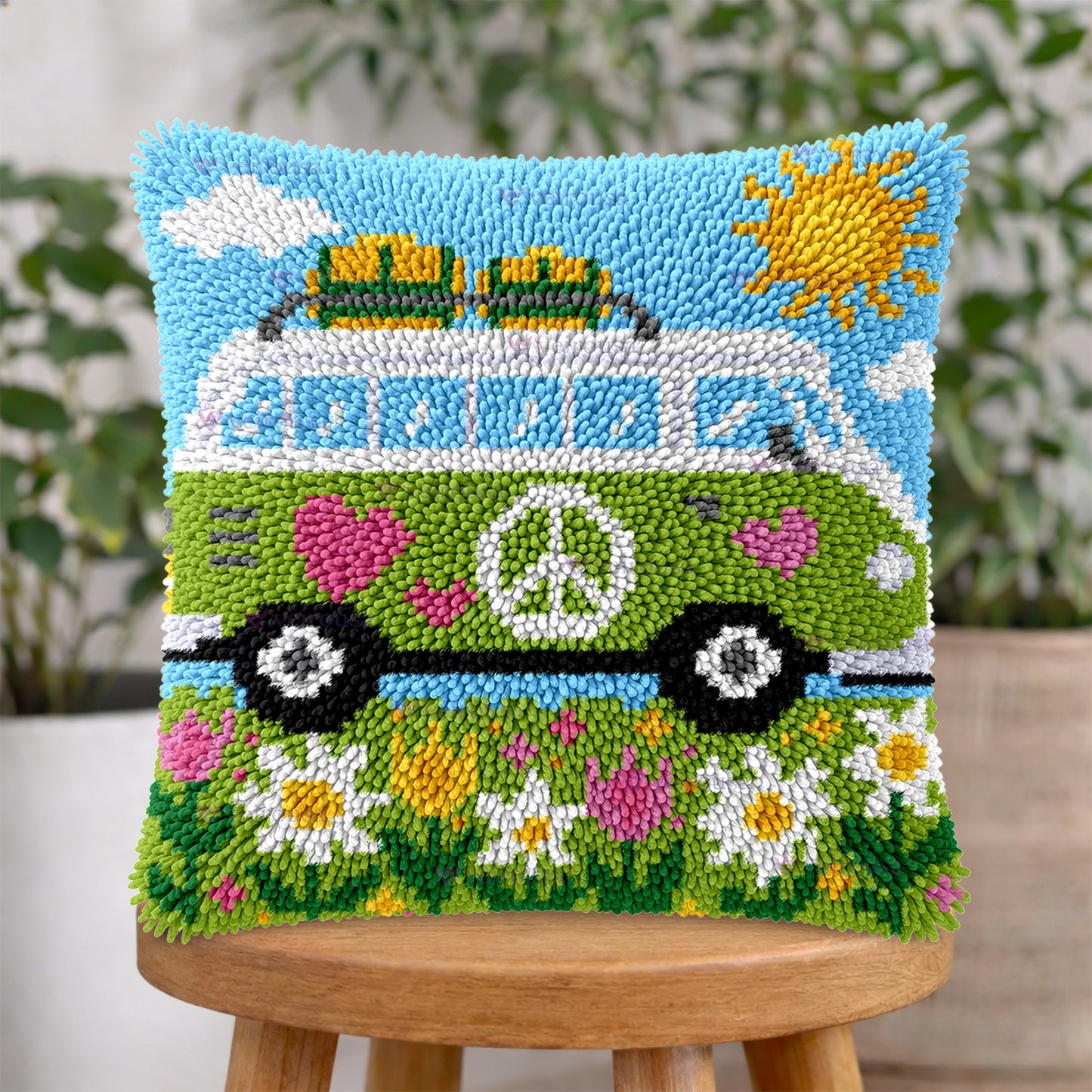 Veirousa Green Love Bus Latch Hook Pillow Kit