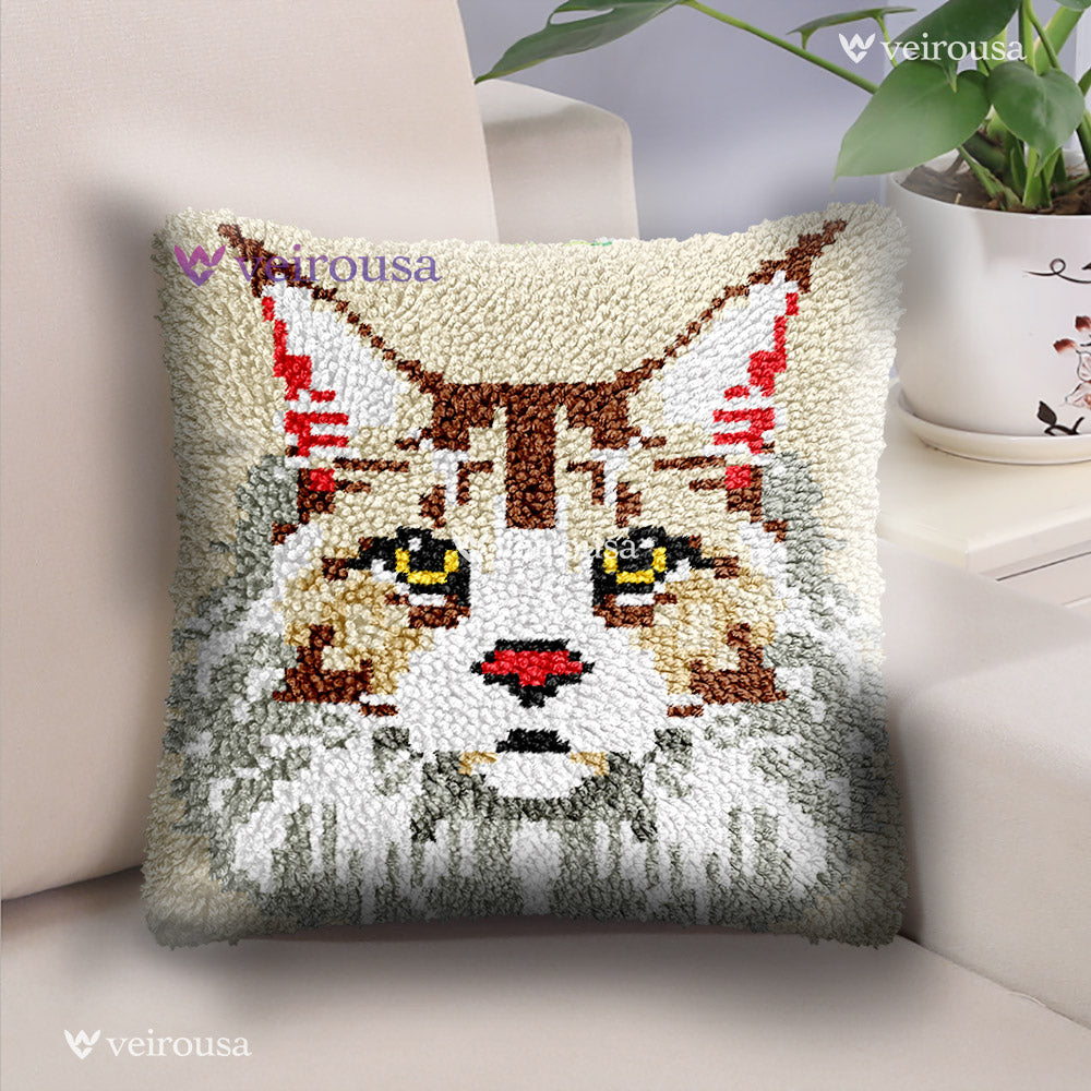 Veirousa Maine Cat Latch Hook Pillow Kit