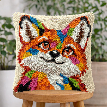 Veirousa Mischievous Fox Latch Hook Pillow Kit