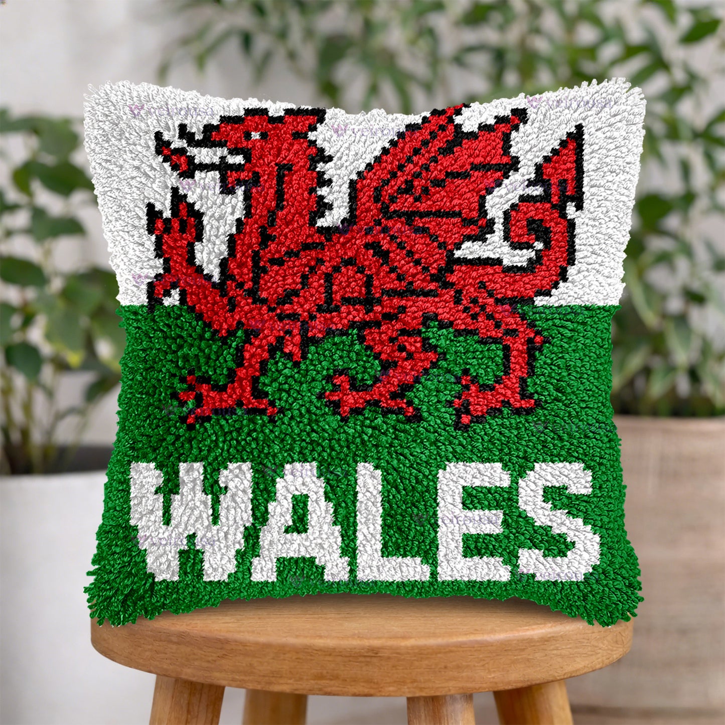 Veirousa Northern Ireland Soccer Team Latch Hook Pillow Kit