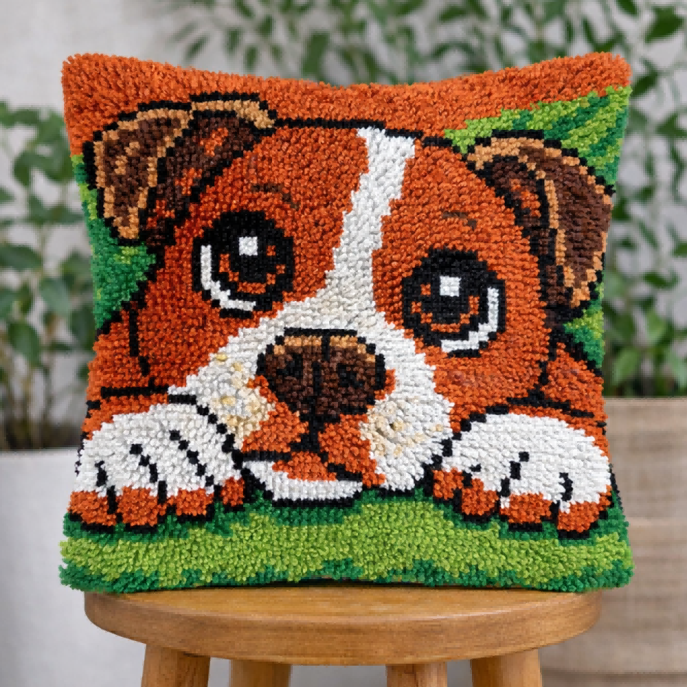 Veirousa Pit Bull Puppy Latch Hook Pillow Kit