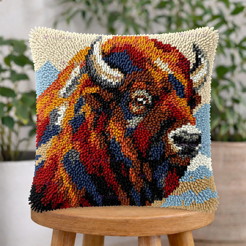 Veirousa Vibrant Bison Latch Hook Pillow Kit