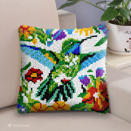 Veirousa Flying Hummingbird Latch Hook Pillow Kit